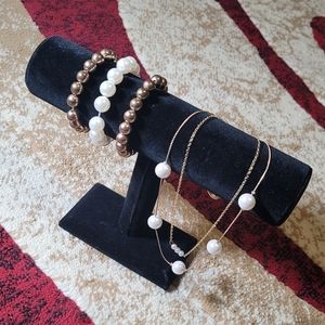 5 peice necklace and pearl set